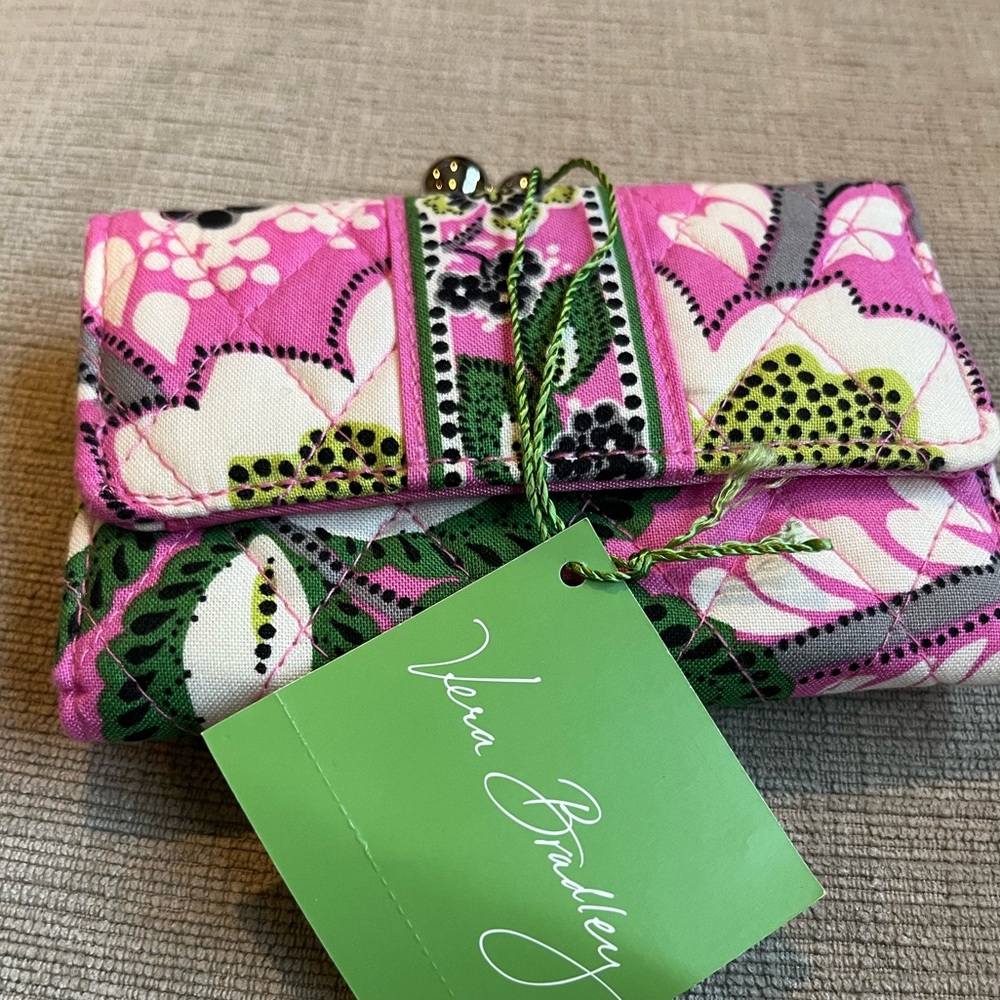 Vera Bradley Priscilla Pink Floral Kisslock Wallet NWT